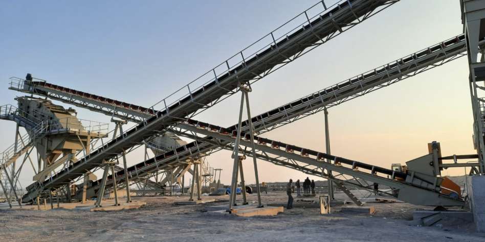 300 TPH RIVER GRAVEL CRUSHING AND SCREENING PLANT WITH WASHING SYSTEM LAST STAGE INSTALLATION.